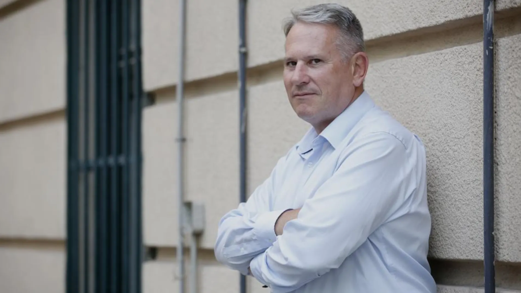 Coronel Richard Kemp critica premiação