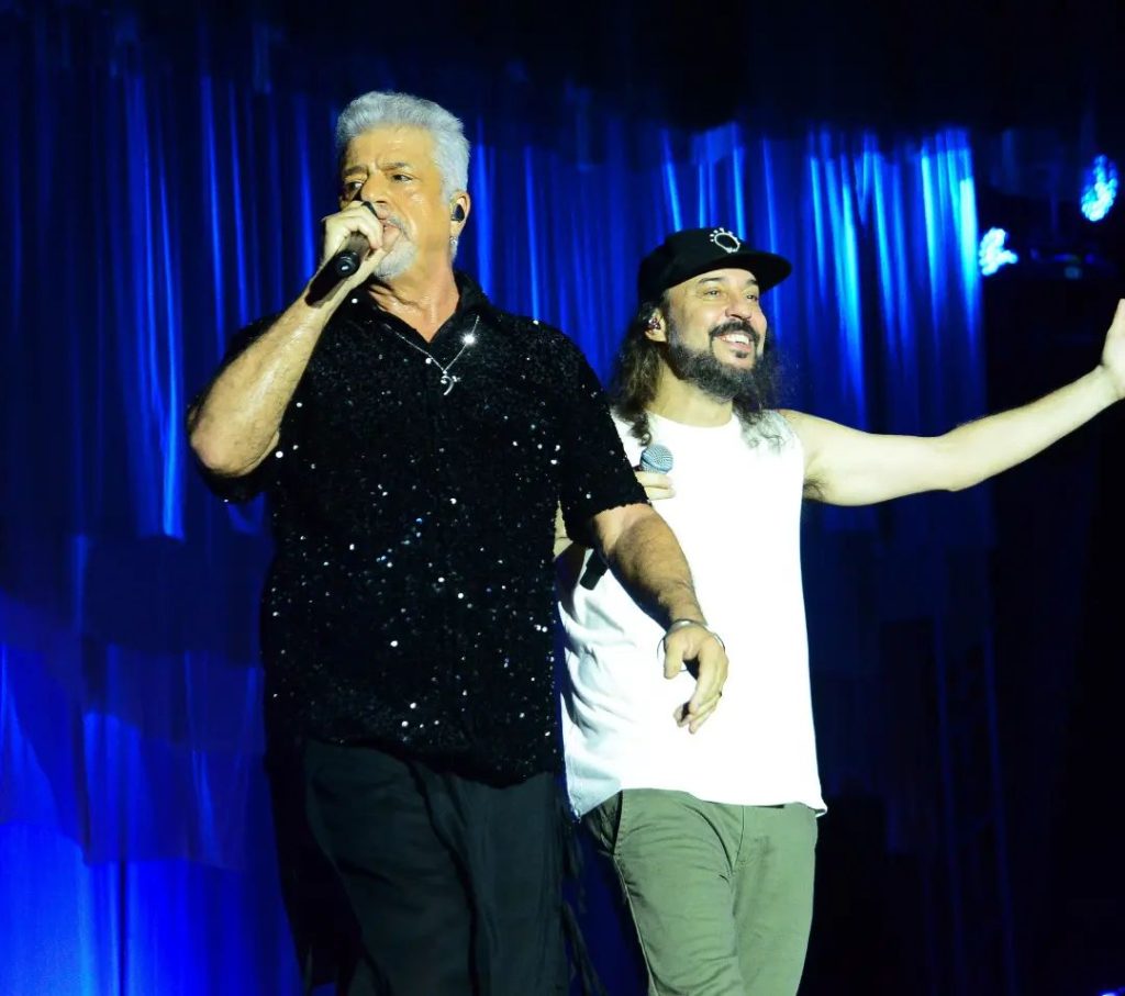 Lulu Santos e Gabriel o Pensador durante o Festival de Verão 2024, em Salvador