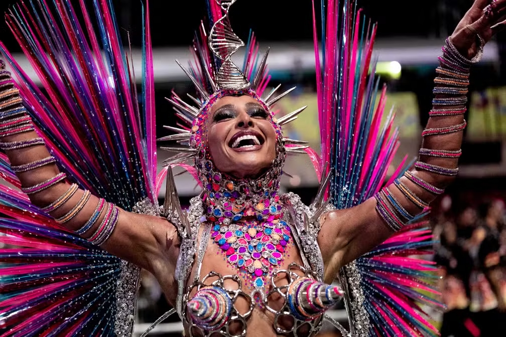 Sabrina Sato e seu traje de carnaval em 2024