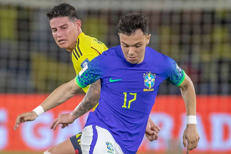 Pepe jogando com a camisa da seleção