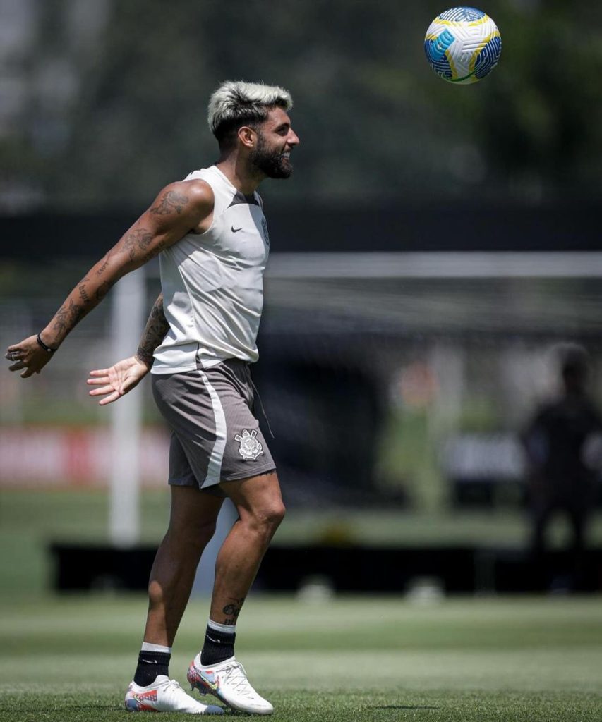 Yuri Alberto durante treino do Corinthians 