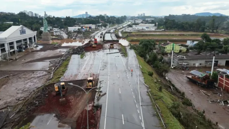 Enxurrada destruiu a loja da Havan em Lajeado (RS)