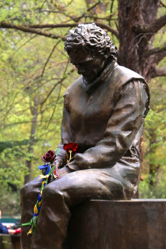 Estátua de Ayrton Senna no circuito de Ímola