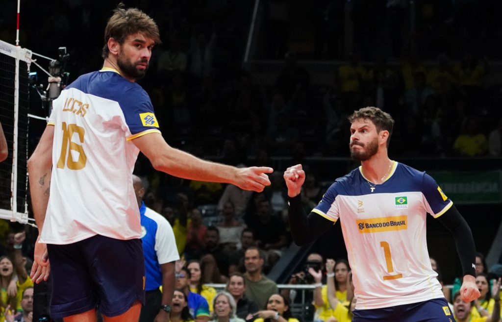 Lucão e Bruninho durante os jogos do Pré-Olímpico 2023 