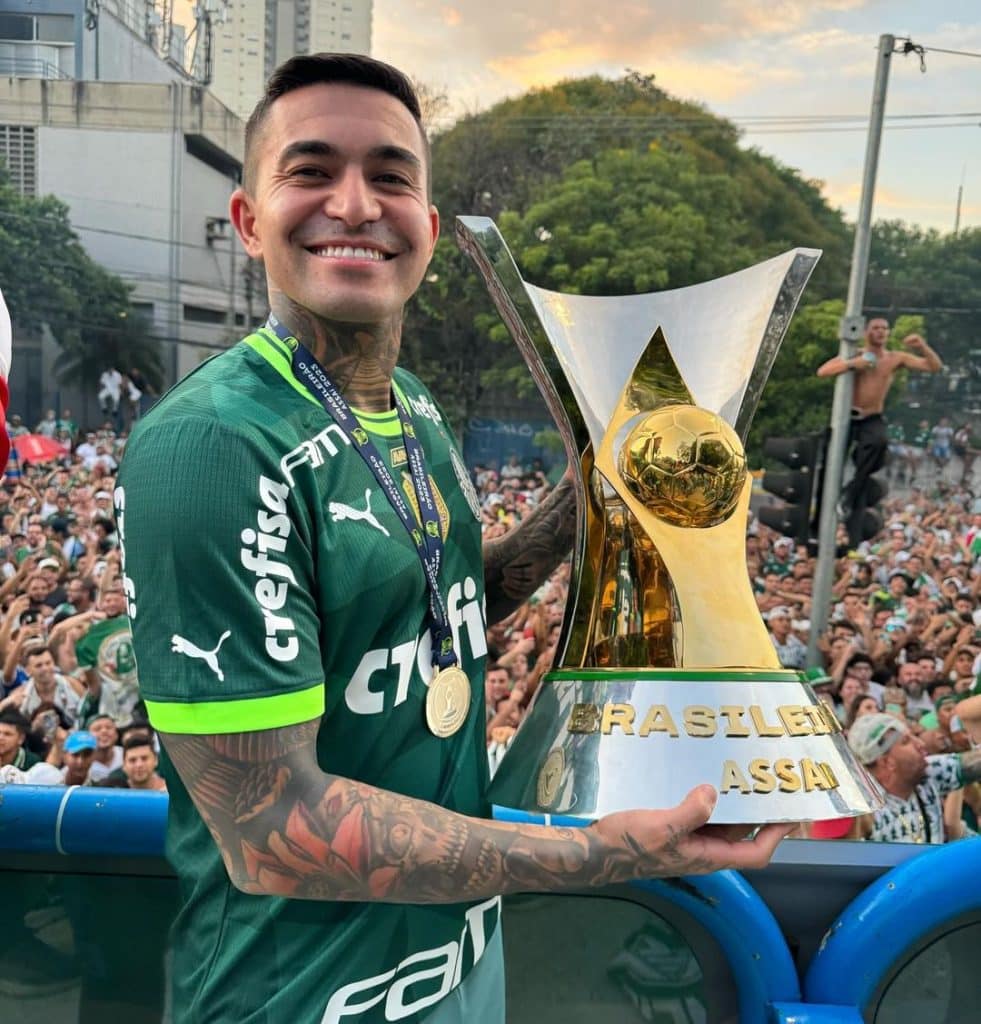 Dudu com a taça do Brasileirão