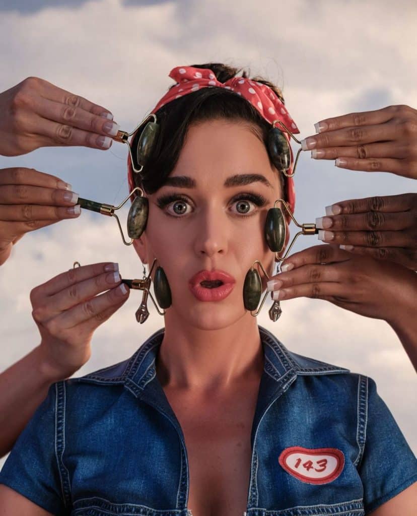 Sem beijo gay- Katy Perry lança nova versão de “Woman’s World”