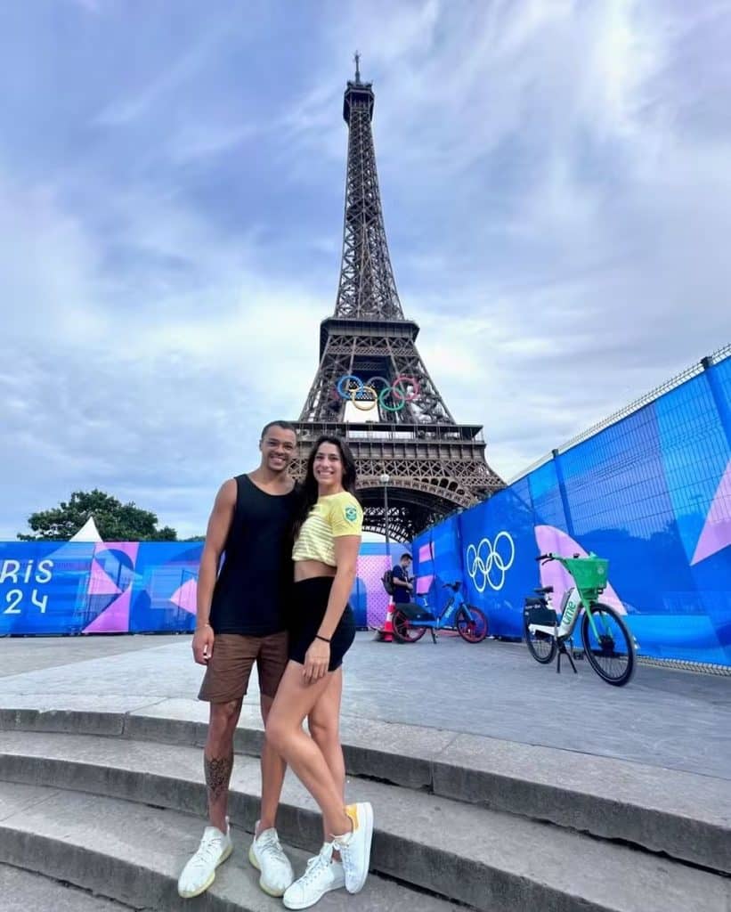 Ana Carolina Vieira e Gabriel Santos em Paris