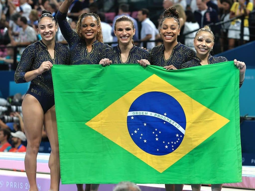 Equipe brasileira de ginástica medalhista