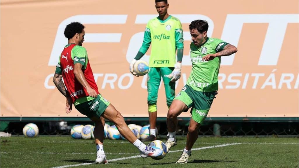 Felipe Anderson e Maurício em treinamento na Academia de Futebol