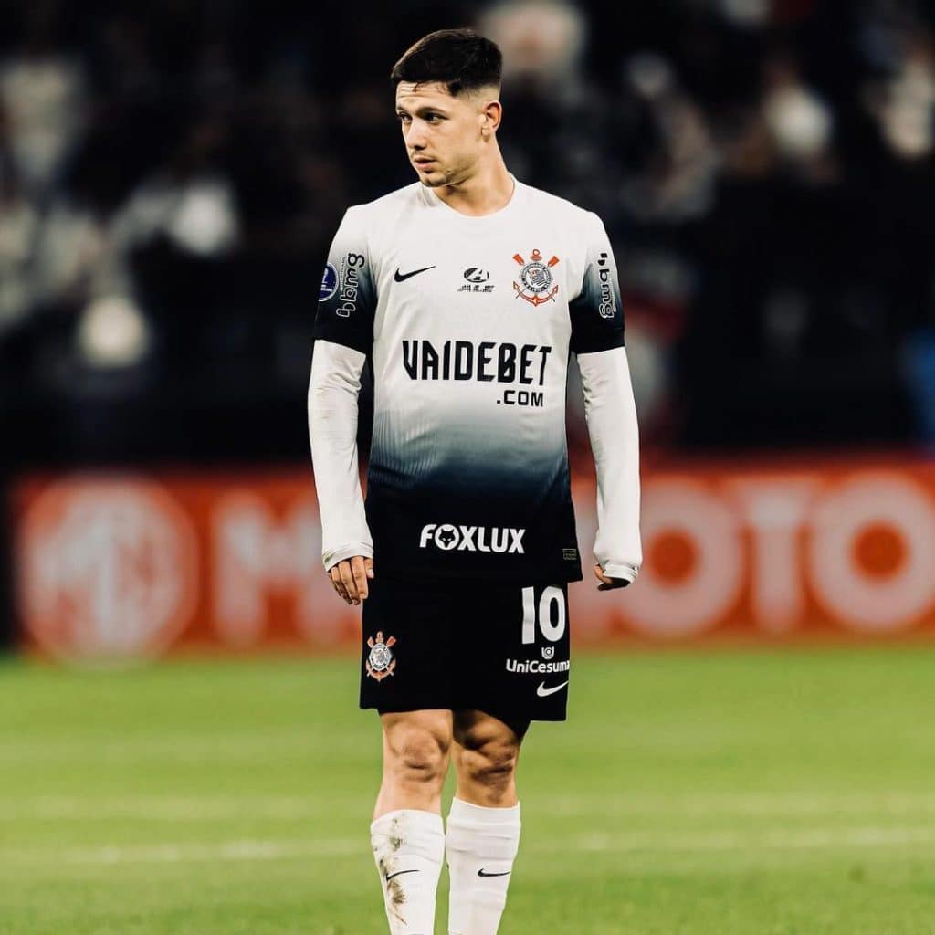 Rodrigo Garro durante jogo do Corinthians