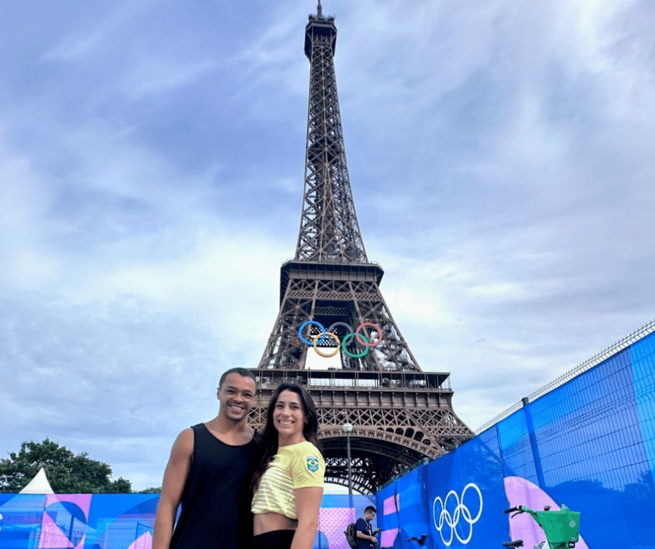 Ana e Gabriel, passeiam por Paris 