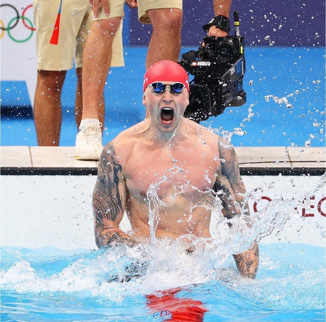 Adam Peaty possui seis medalhas olímpicas, conquistou uma medalha de prata nos jogos de Paris (Reprodução/Instagram/@adam_peaty)