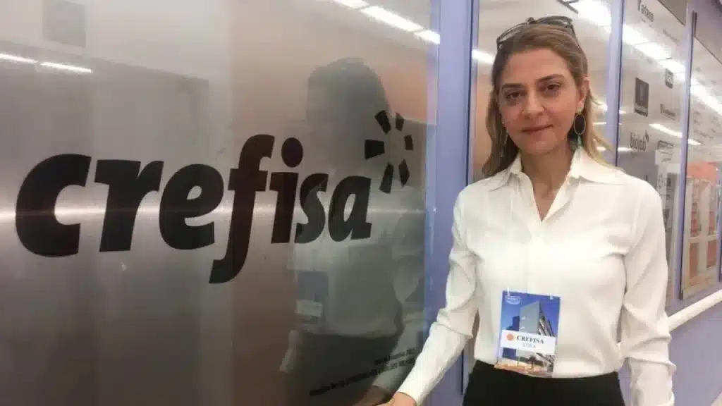 Leila Pereira em sua empresa Crefisa