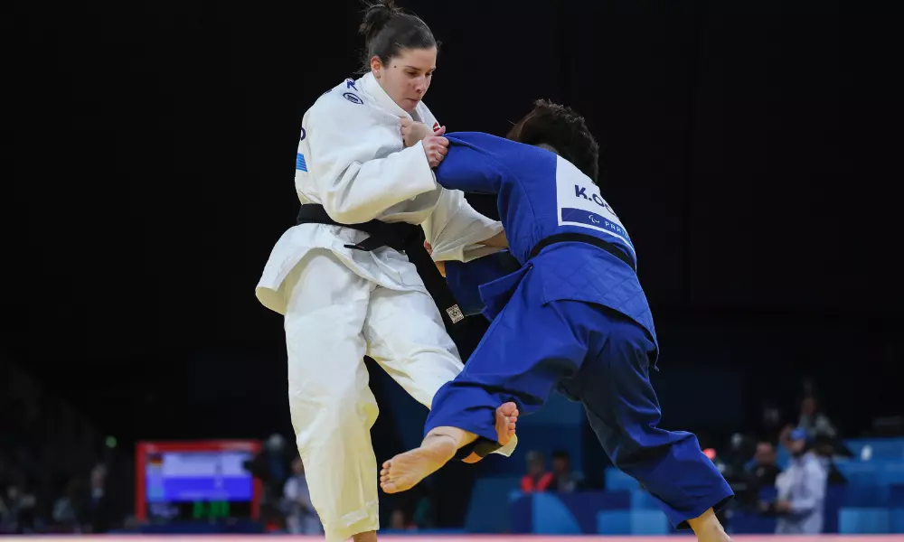 Alana Maldonado competindo categoria até 70kg