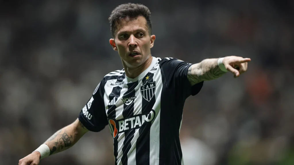 Bernard foi diagnosticado com uma ruptura do ligamento colateral medial 