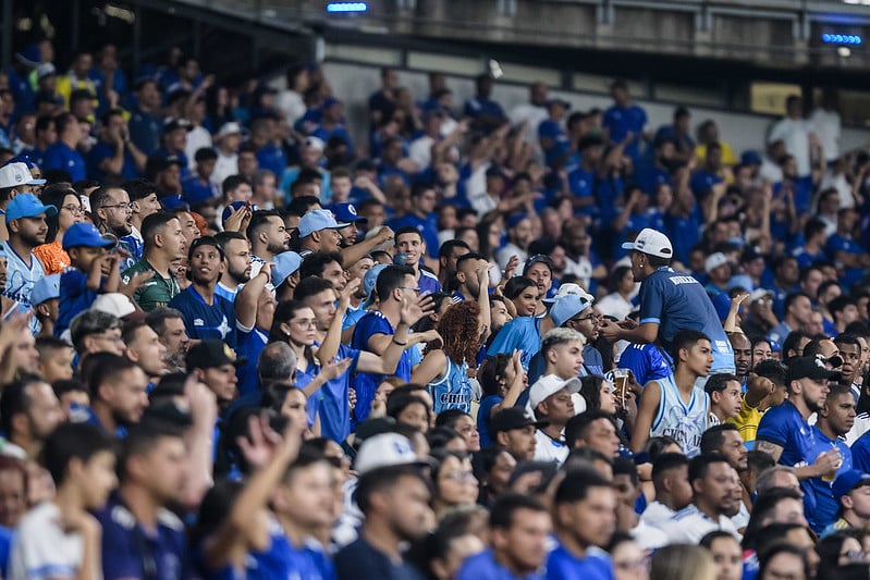 Torcida do Cruzeiro durante confronto contra o São Paulo 