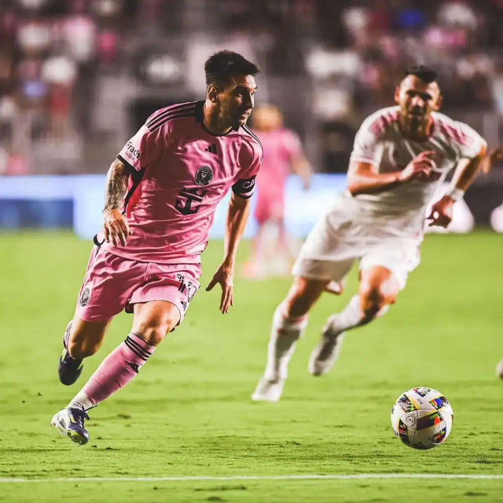 Lionel Messi em campo pelo Inter Miami