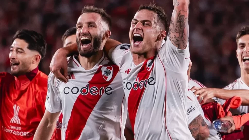 River Plate vence Peñarol